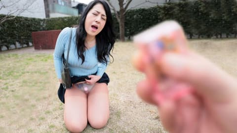 熟女跳蛋散歩 〜超喜欢非日常行为〜 朝宫凉子 pacopacomama_050621_471
